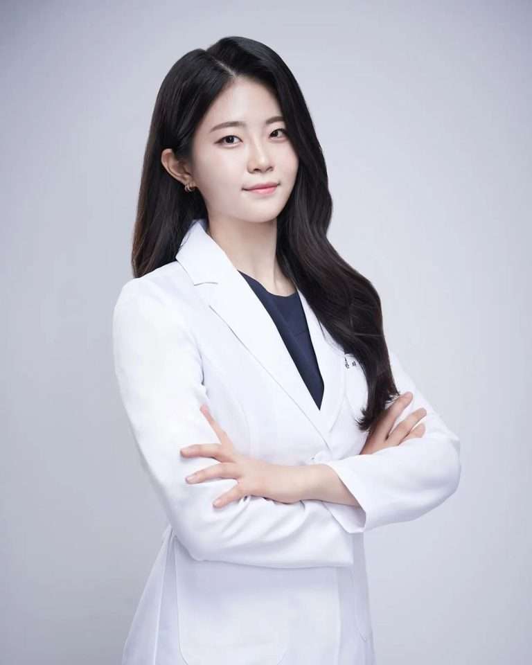 Dr. Lee Ji Hye