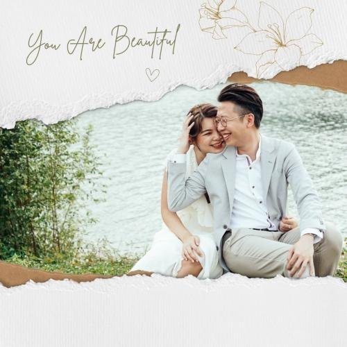 The couple looks beautiful by his smile.